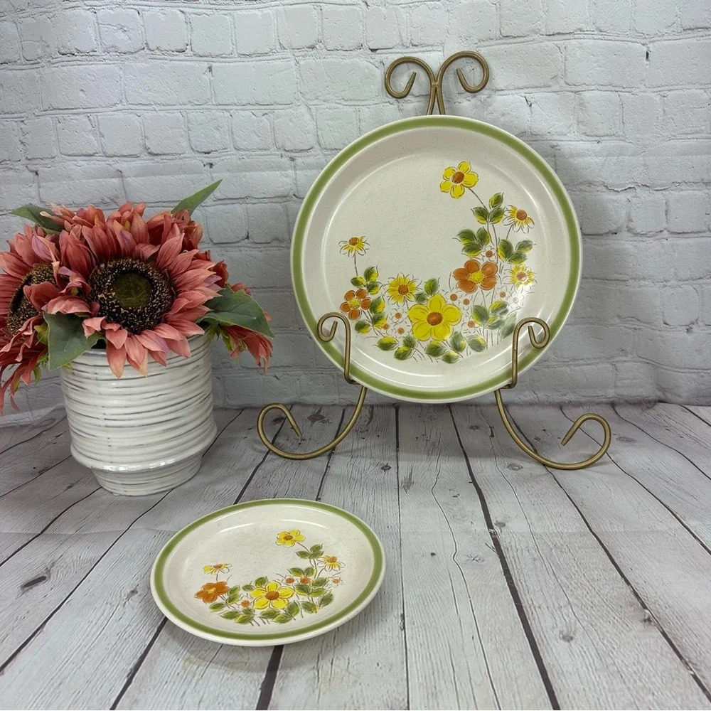 vintage Spring Garland by JAPAN dinner and bread/butter/dessert Plate